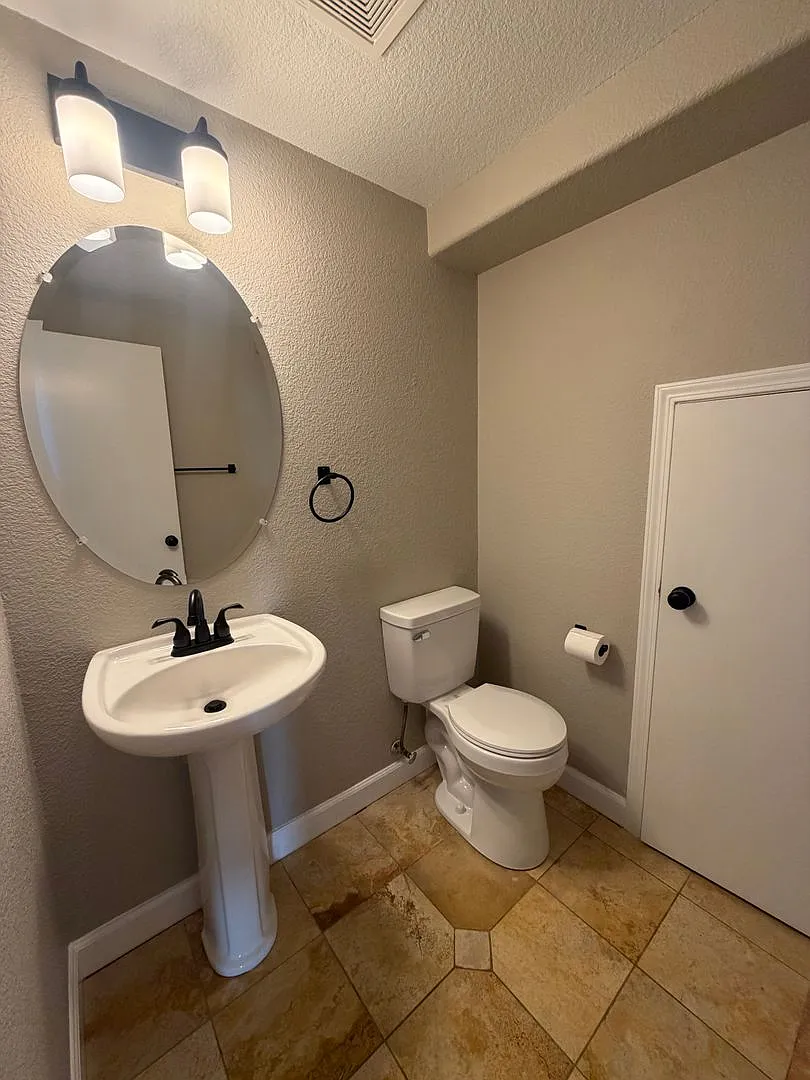 Available Now! Northwest Reno Gem On A Cul-de-Sac, Backs To McQueen Football Field! — Photo 3