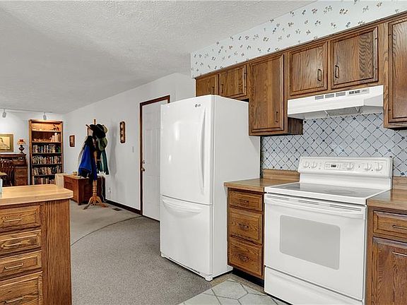 5th image of 7805 Cannonade Dr