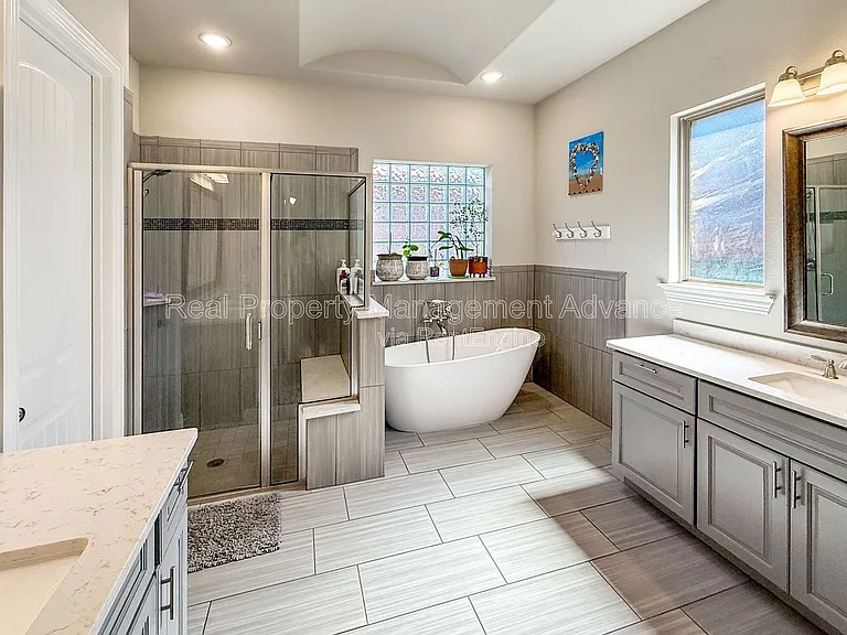 9209 Guadalupe St — Photo 15