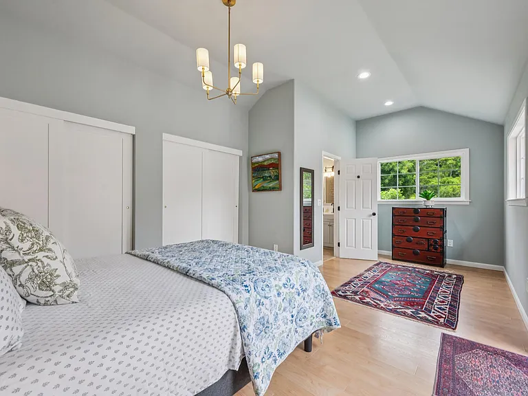 121 Laurel Ave — Photo 16