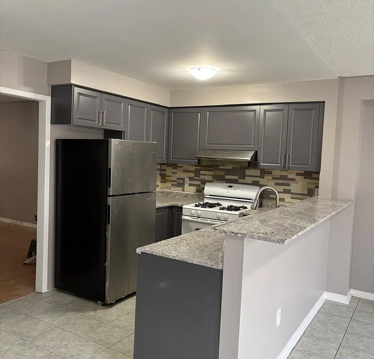 4 bed, $3,300 — Photo 3