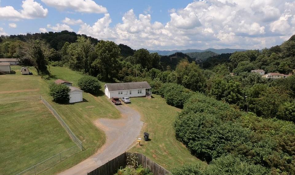 1st image of 1408 Roan Ct