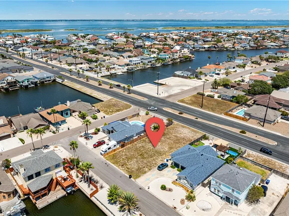 13706 Captain Kidd Dr, Corpus Christi, TX 78418