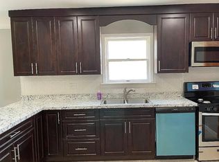 6850 Centralia St, Dearborn Heights, MI 48127