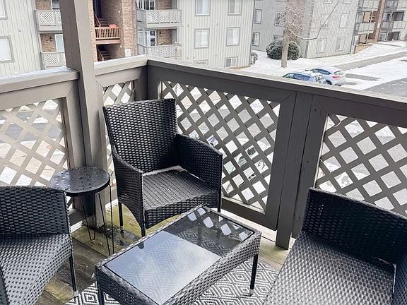 5th image of 882 Newport Ter #882