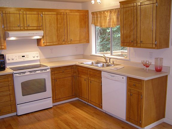 4th image of 4146 Balsam Pl