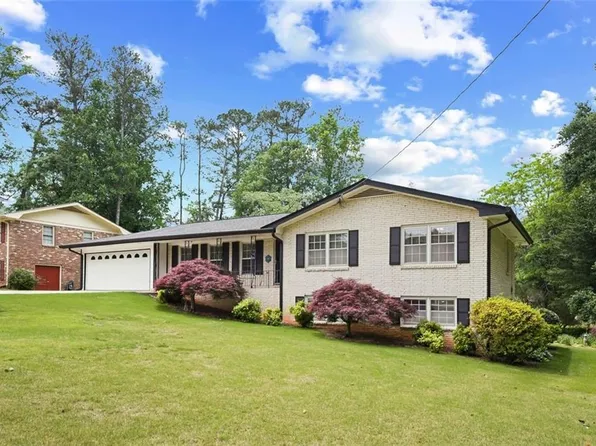 1319 Renee Dr SW, Lilburn, GA 30047