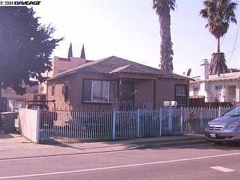 1st image of 434-436 E 8th St
