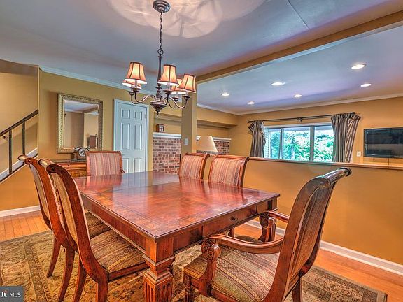 4th image of 55 Quince Ct