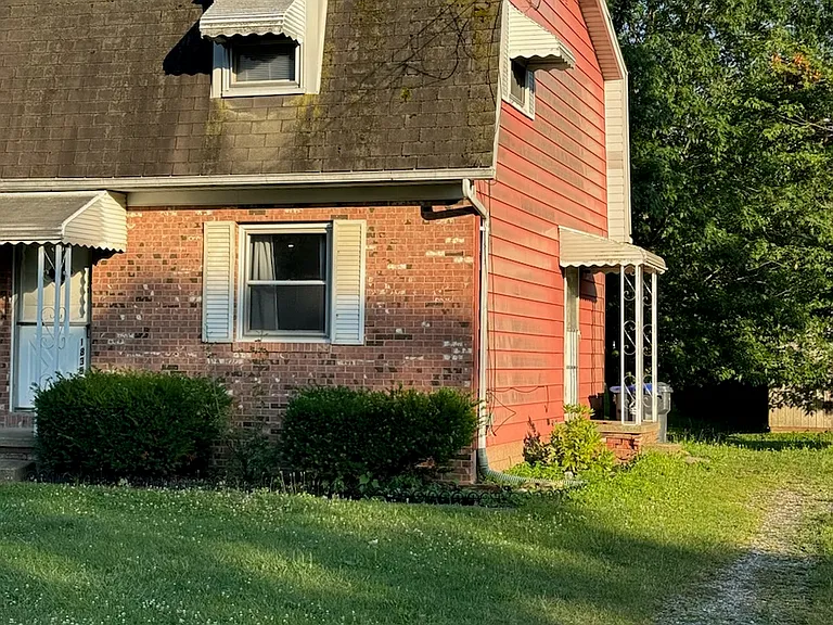 1835 W Gore Rd — Photo 2