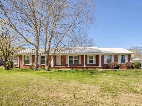 911 Dearborn Ave, Muscle Shoals, AL 35661