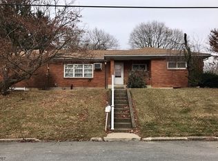 509 Guy Rd, Phillipsburg, NJ 08865
