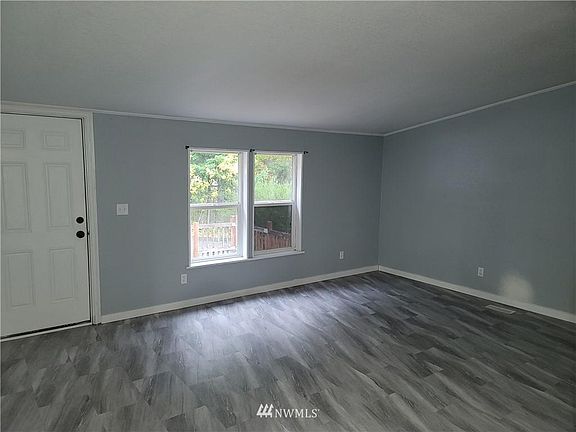 3rd image of 10106 217th Avenue Ct E #1