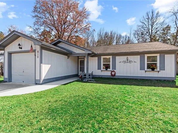 812 Regal Rd, Saint Marys, GA 31558
