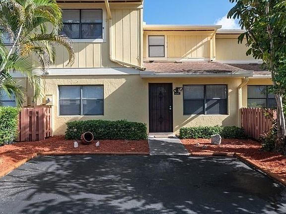 2nd image of 5343 Tennis Ln