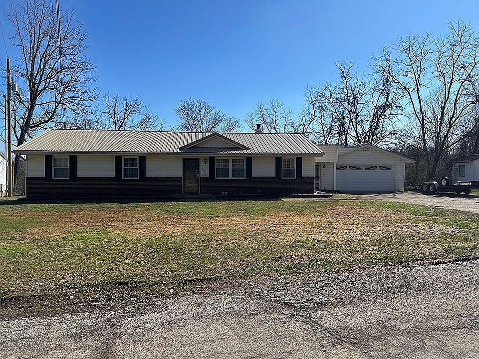 1st image of 114 Skyline View Dr