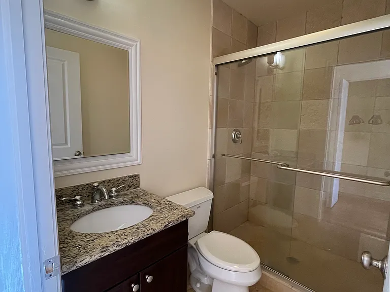 1432 W Lunt Ave #3N — Photo 10
