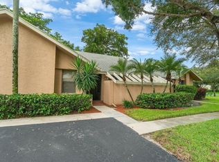 10840 Waterberry Dr, Boca Raton, FL 33498