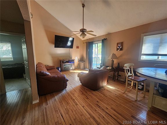 4th image of 31 Portwood Meadows Rd