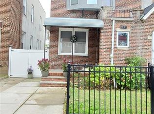 8921 Vanderveer St, Queens Village, NY