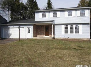 11 Hanley Rd, Liverpool, NY 13090