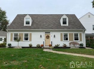 98A Glenwood Ln, Monroe Township, NJ 08831
