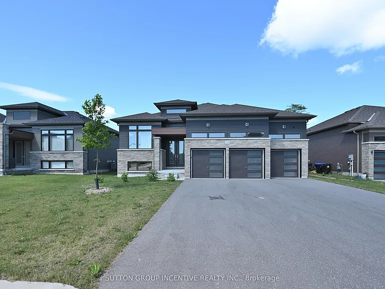 23 Beatrice Dr — Photo 39