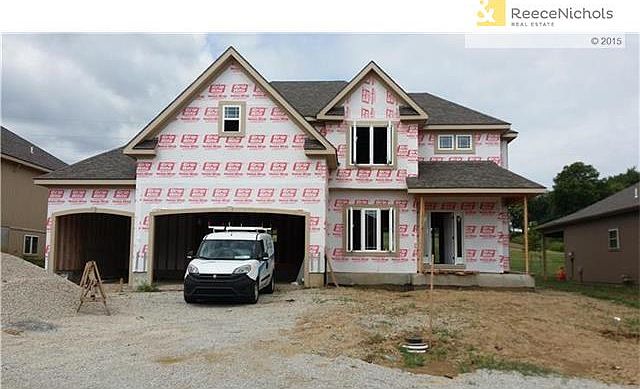 1st image of 2118 NW Sycamore Ln