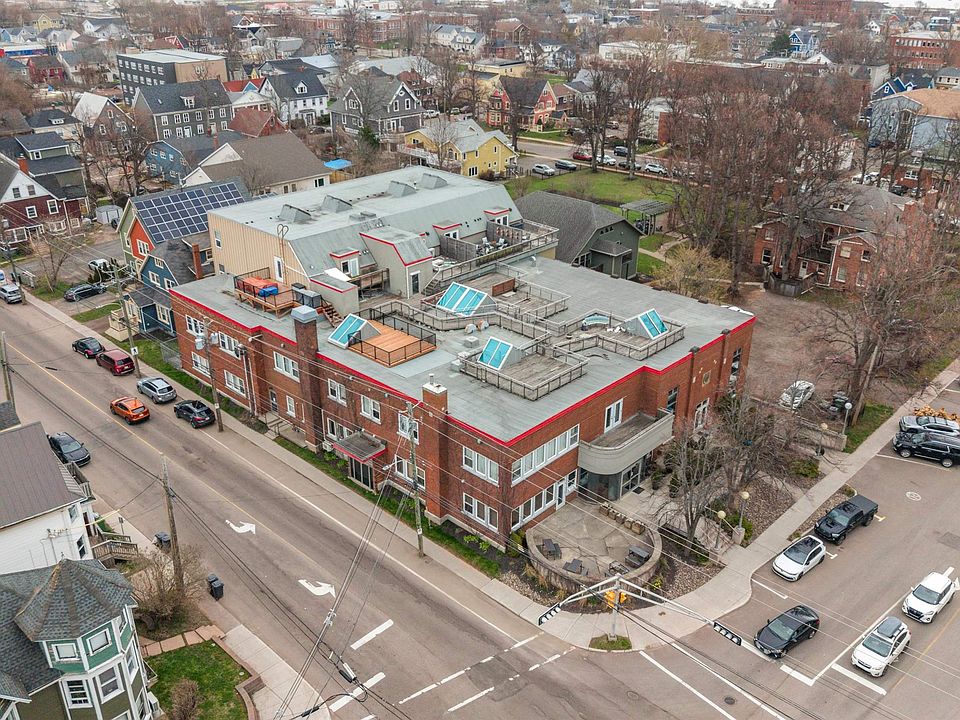 1st image of 252 Prince St Unit 33