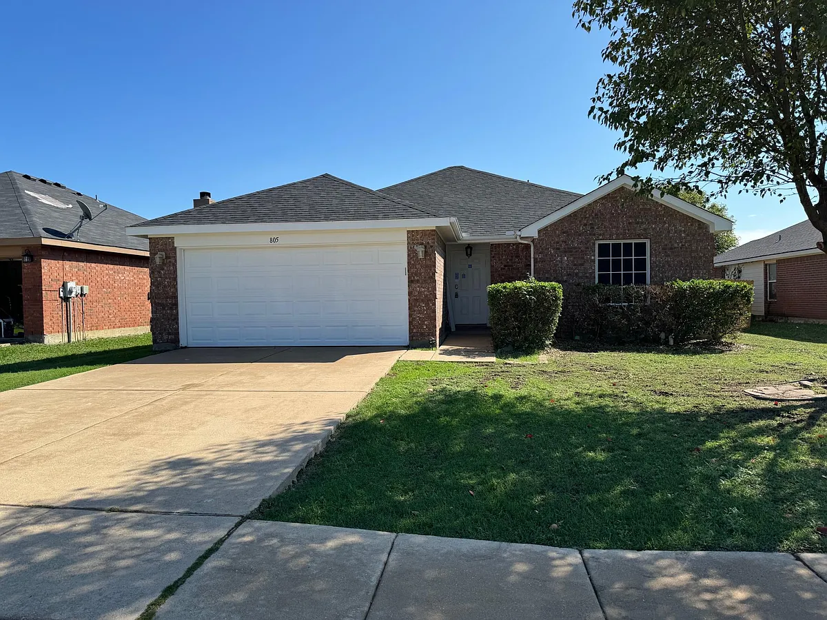 Building Photo - 805 Sage Cir