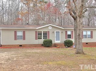 1510 Foxfire Dr, Mebane, NC 27302