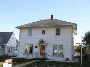 1220 Independence Ave, Waterloo, IA 50703