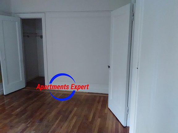 4th image of 655 E 233rd St APT D6