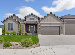 839 N Newport Loop, East Wenatchee, WA 98802