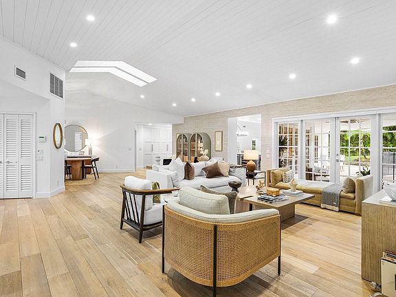 3rd image of 17844 Scarsdale Way