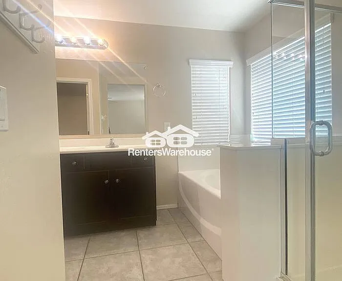3922 S Napa Ln — Photo 10