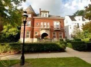 1015 Seminole St, Detroit, MI 48214