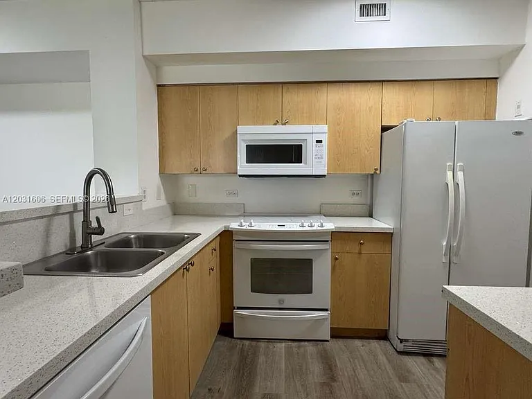 2401 W Preserve Way #102 — Photo 2