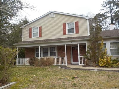 9 Westbrook Road, Coram, NY, 11727