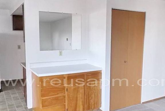 Living room to kitchen
