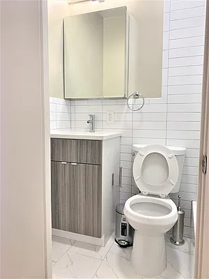 Rented by Sterling Holdings | media 8