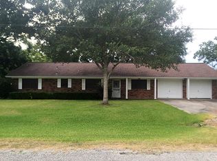 294 Cypress St, Blessing, TX 77419