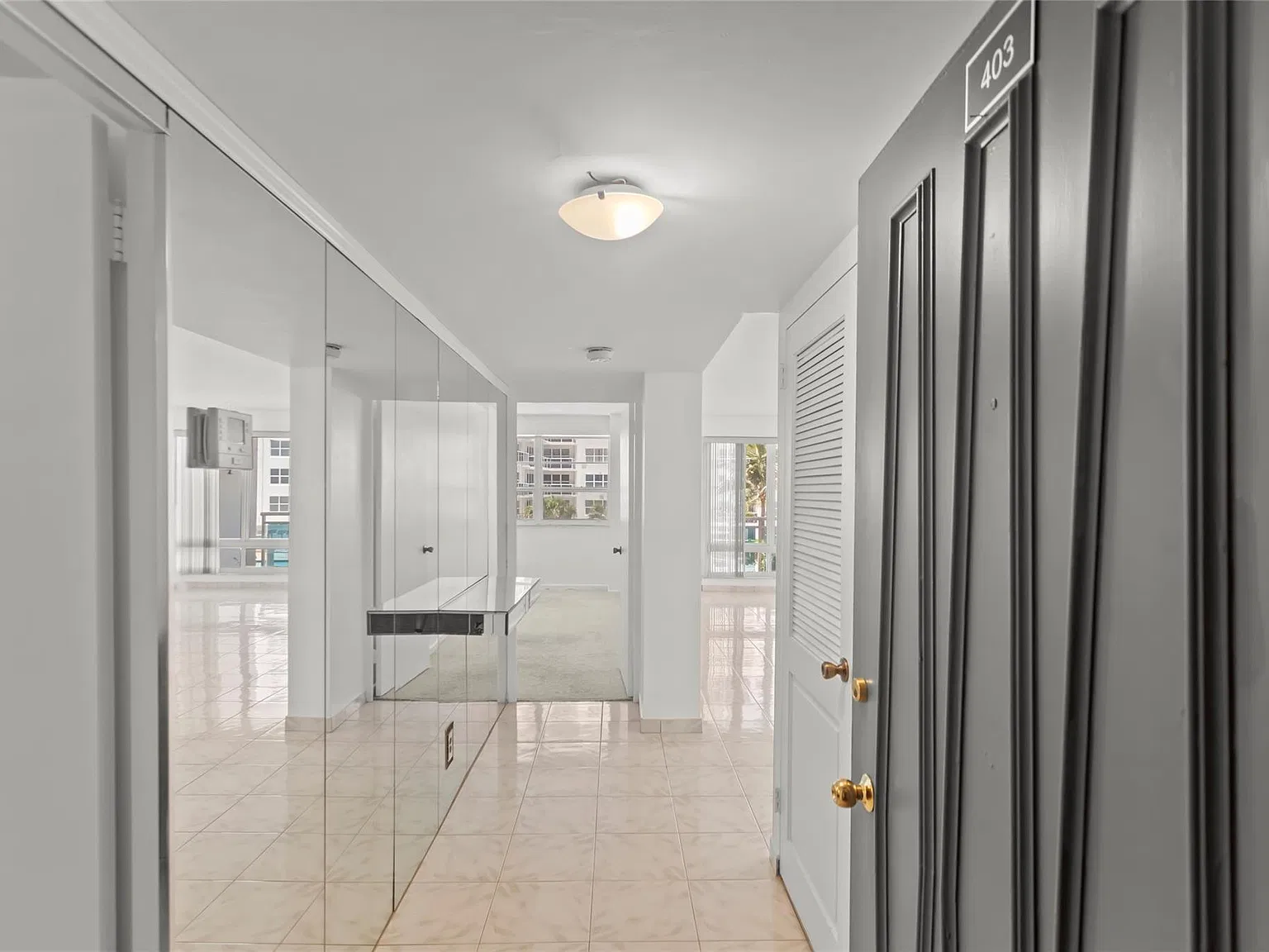 1 bed, 1.5 bath, 1112 sqft, $2,895 — Photo 4