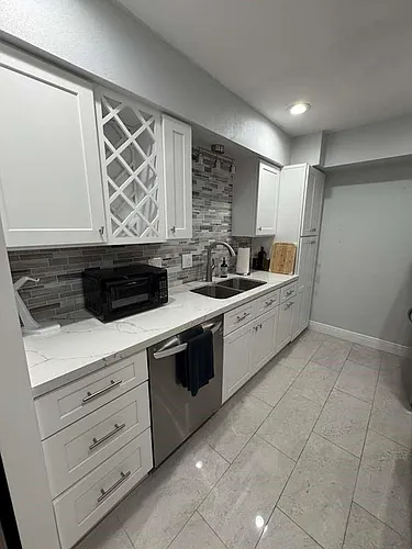 355 N Post Oak Ln Photo 1