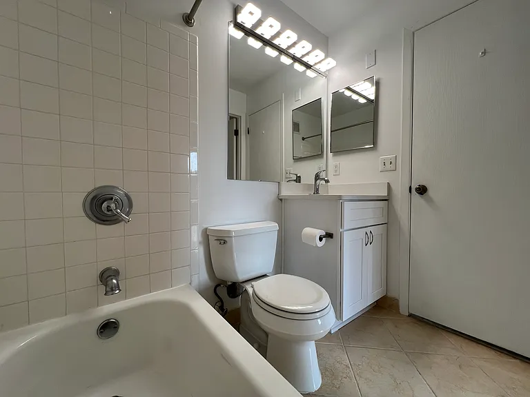 225 Briarcrest Dr #200 — Photo 9