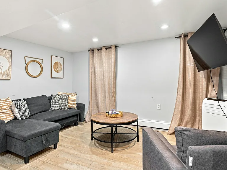 195 Sylvan Ave #2 — Photo 2