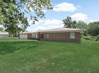 18423 County Line Rd, Winnie, TX 77665