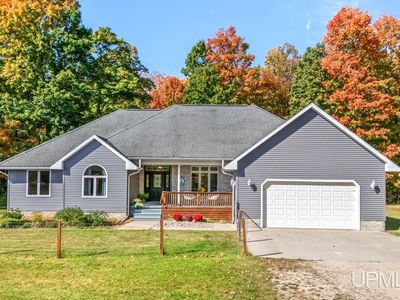 8575 M.5 Rd, Gladstone, MI, 49837