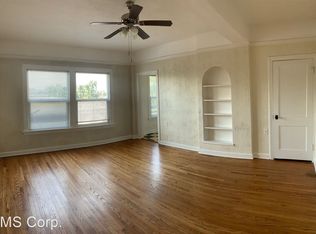 2138 NE Halsey St #107, Portland, OR 97232
