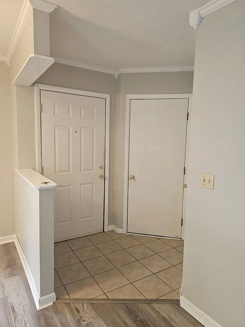Spectacular 3 Bedroom Home!! — Photo 2